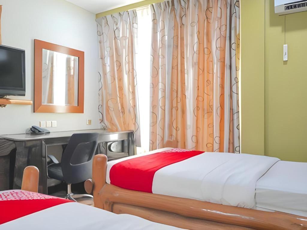 900 Inn Бинтулу Экстерьер фото