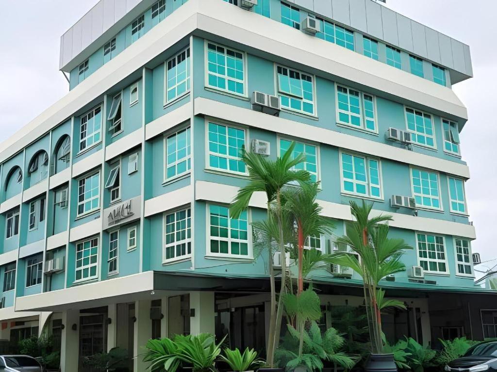 900 Inn Бинтулу Экстерьер фото