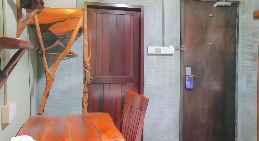 900 Inn Бинтулу Экстерьер фото